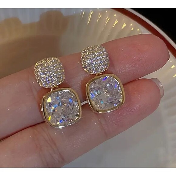 For Women Jewelry - VTG Inspired Square Gold & clear Rhinestone Earrings